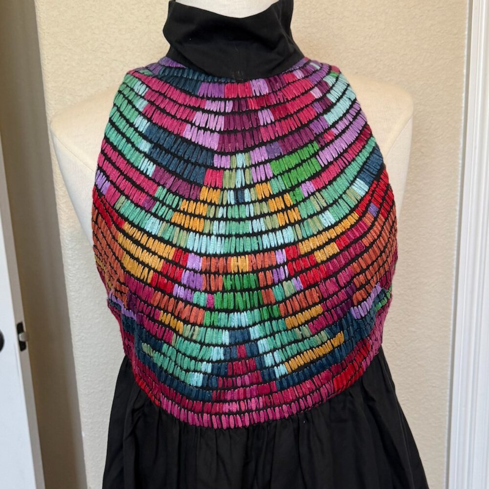 Beautiful Embroidery Dress - Picture 1 of 6